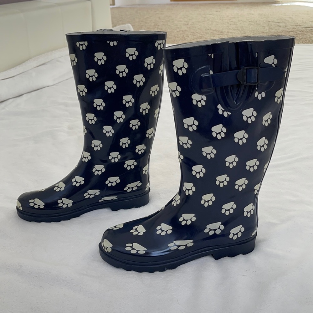 Paw print rain boots